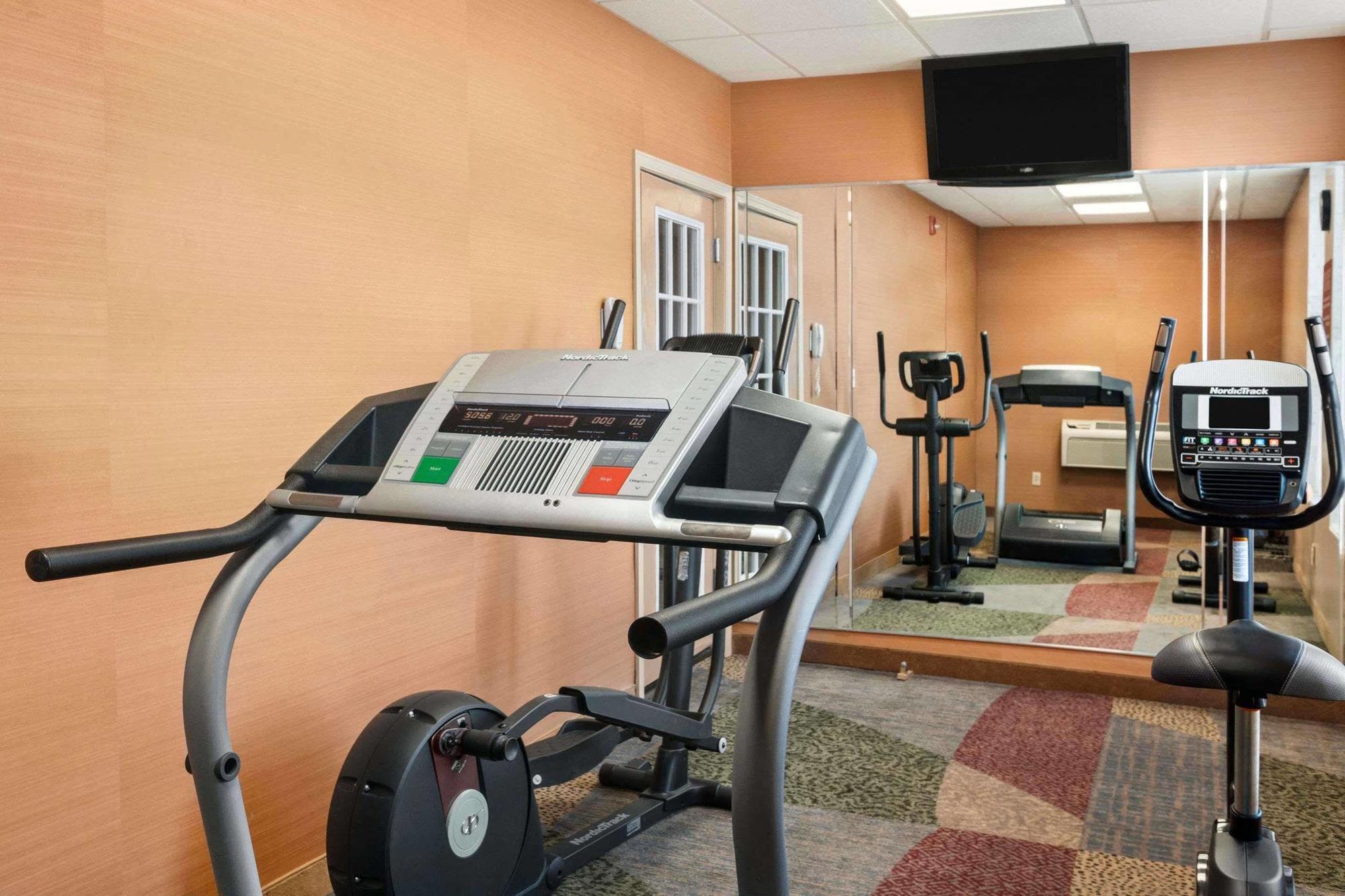 Fairbridge Inn Express Buffalo Airport Williamsville Εξωτερικό φωτογραφία